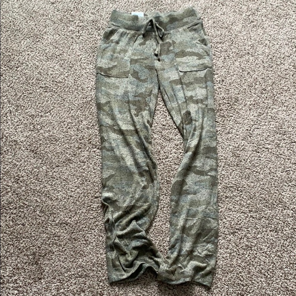SO the lounge life sweatpant
